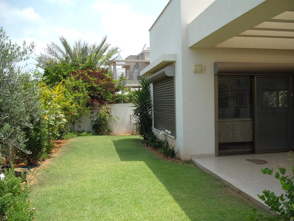 One level house & sea view