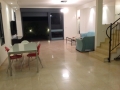 A vendre maison de ville luxueuse à Cottage à Petah Tikva.